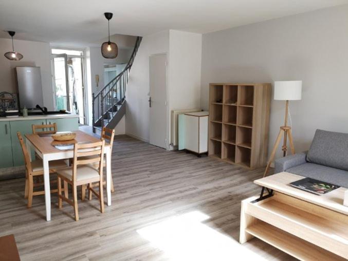 Grand T3 Confortable A 300 M De La Gare Perigueux Luaran gambar